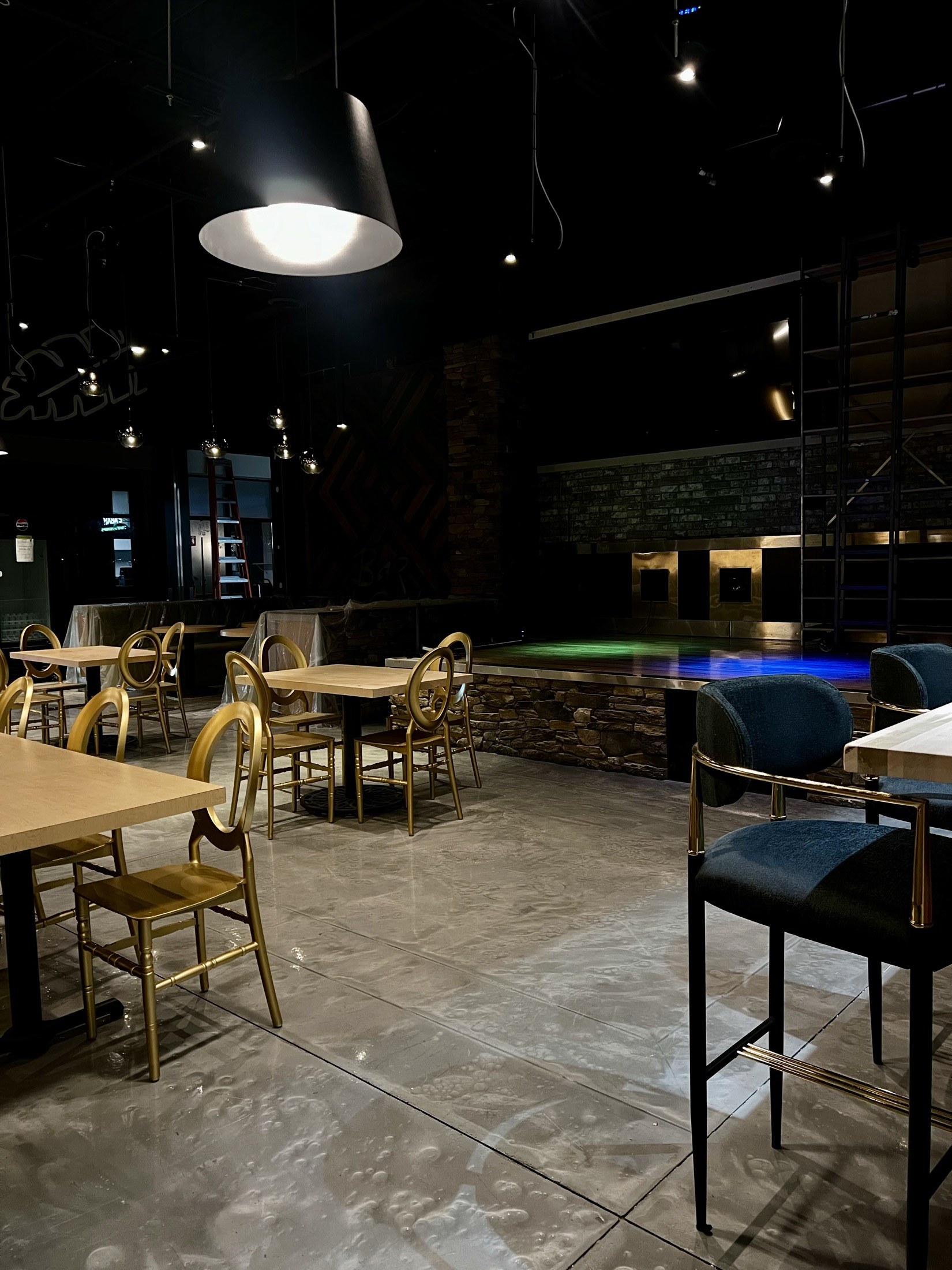 Finished commercial bar detail
